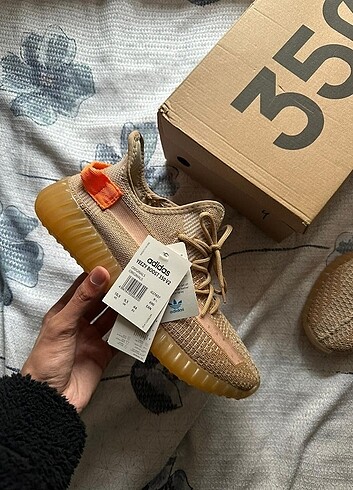Adidas Yeezy 350 Boost