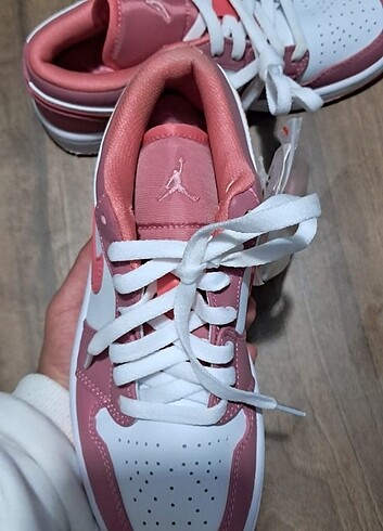 Nike Nike Air Jordan 1 Low Desert Berry