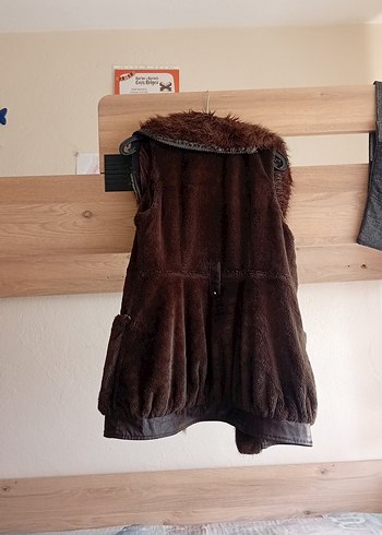 Kahverengi Süet Kürklü Kadın Yelek - Görsel 3