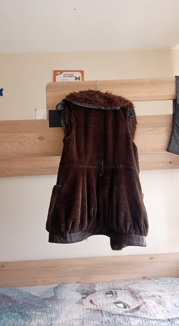 Kahverengi Süet Kürklü Kadın Yelek - Görsel 3