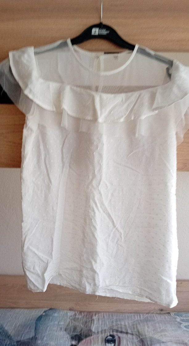 Beyaz Keten Mini Kollu Fırfırlı Çocuk Bluz - Görsel 3