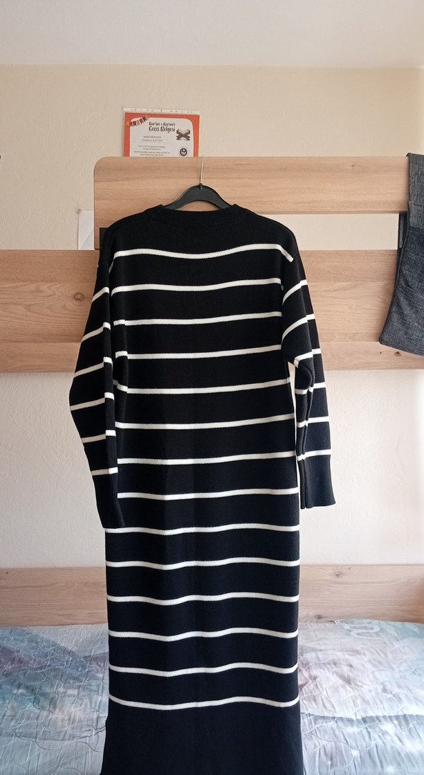 Siyah Çizgili Uzun Triko Elbise - Görsel 5