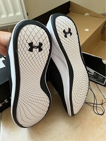 37 Beden Under armour Spor ayakkabı
