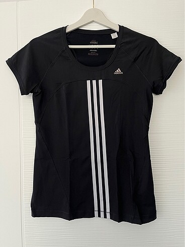 Orijinal adidas kadın tshirt
