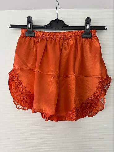 m Beden turuncu Renk İkili saten şortlu pijama takımı
