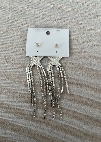 Uzun gümüş rengi küpe - Görsel 6