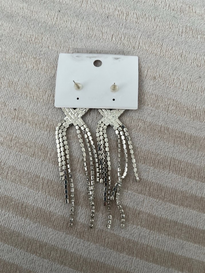 Uzun gümüş rengi küpe - Görsel 5