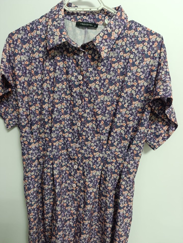 Mor Renkli Düğmeli Midi Elbise - Görsel 2