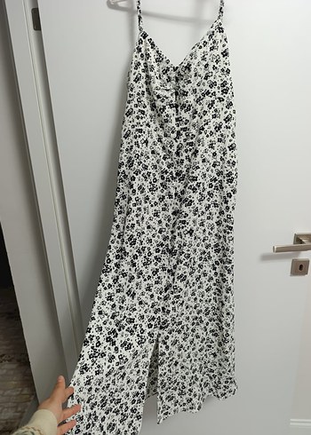 V Yaka Düğmeli Uzun Kadın Elbise - Görsel 3