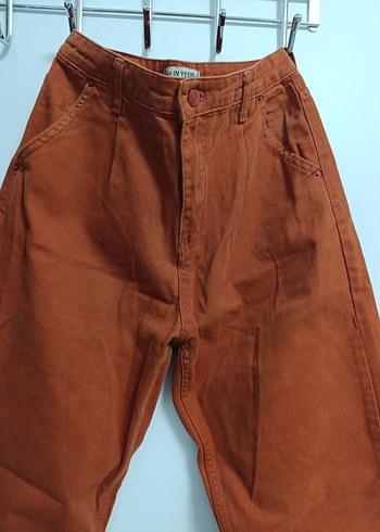 Kahverengi Bel Bantlı Kadın Kot Pantolon - Görsel 2