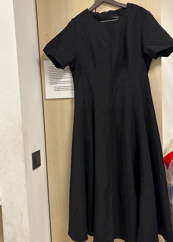 Drapeli Siyah Kısa Kollu Uzun Kadın Elbise - Görsel 2