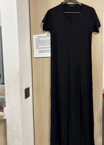 Siyah V Yakalı Uzun Kadın Elbise - Görsel 3