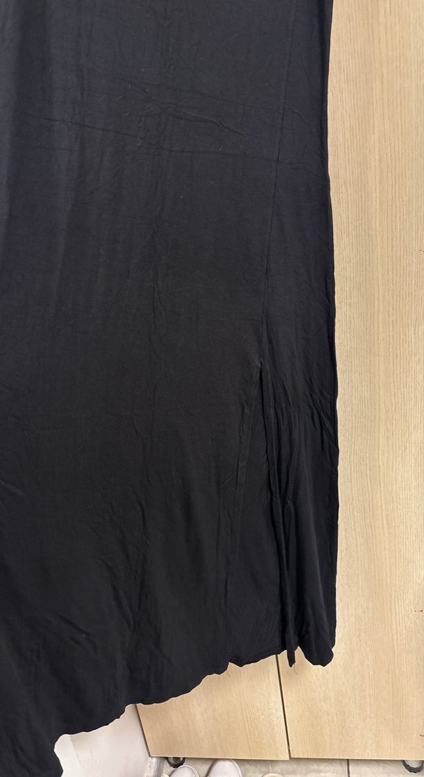 Siyah V Yakalı Uzun Kadın Elbise - Görsel 5