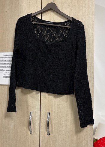 Dantel Detaylı Siyah Uzun Kollu Bluz - Görsel 2