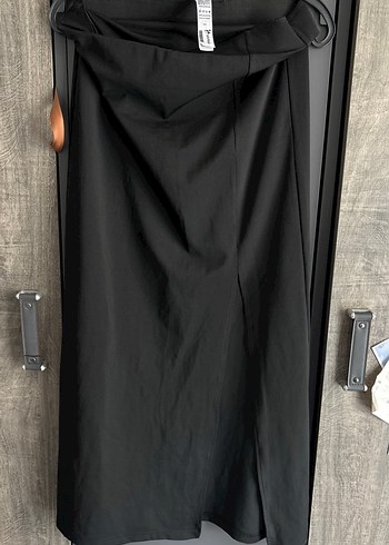 Drapeli Siyah Uzun yırtmaçlı Kadın Etek - Görsel 2
