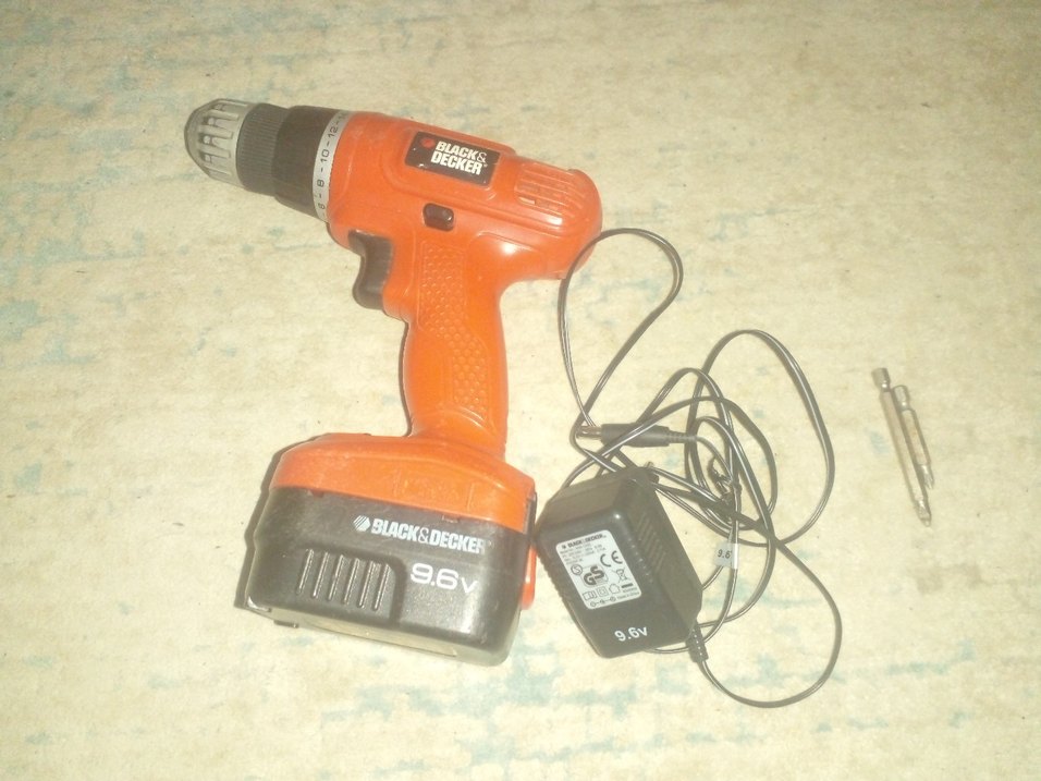 Turuncu Black & Decker Şarjlı Matkap - Görsel 3