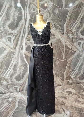 Siyah taşlı abiye - Görsel 3
