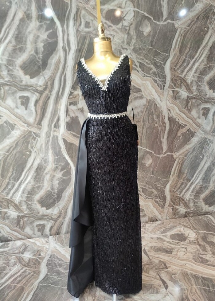 Siyah taşlı abiye - Görsel 3