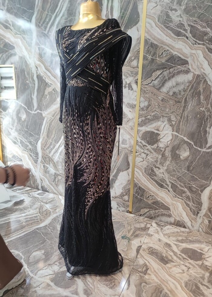 Siyah taşlı abiye - Görsel 5