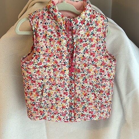 Mothercare Kız Çocuk Çiçekli Yelek