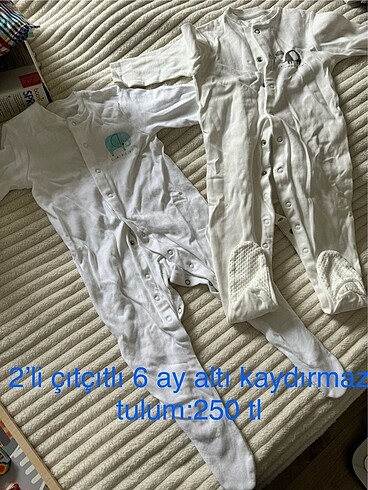 Çıtçıtlı alt tabanı kaydırmaz bebek tulum