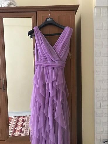 1 kez giyildi yeni