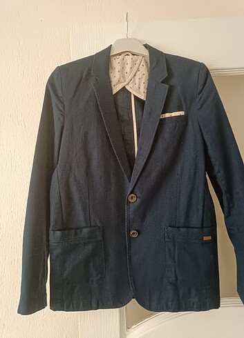 Keten ceket 12 , 13 yaş için uygundur. Mezuniyet programında bir - Görsel 2