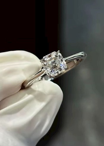 Asscher Kesim 1 ct Mozanit Tektaş