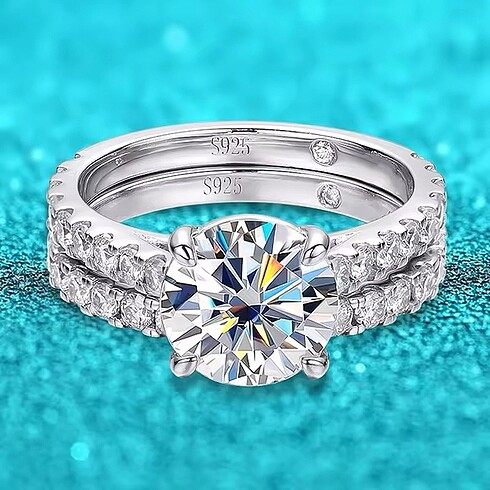 Beden beyaz Renk Mozanit Tektaş ve yarım tur toplam 4.15 ct