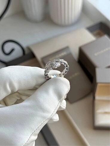 Beden Bvlgari Serpenti Viper Yüzük