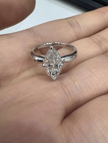 Zen Diamond Markiz Kesim Mozanit 2 ct Tektaş Alyans