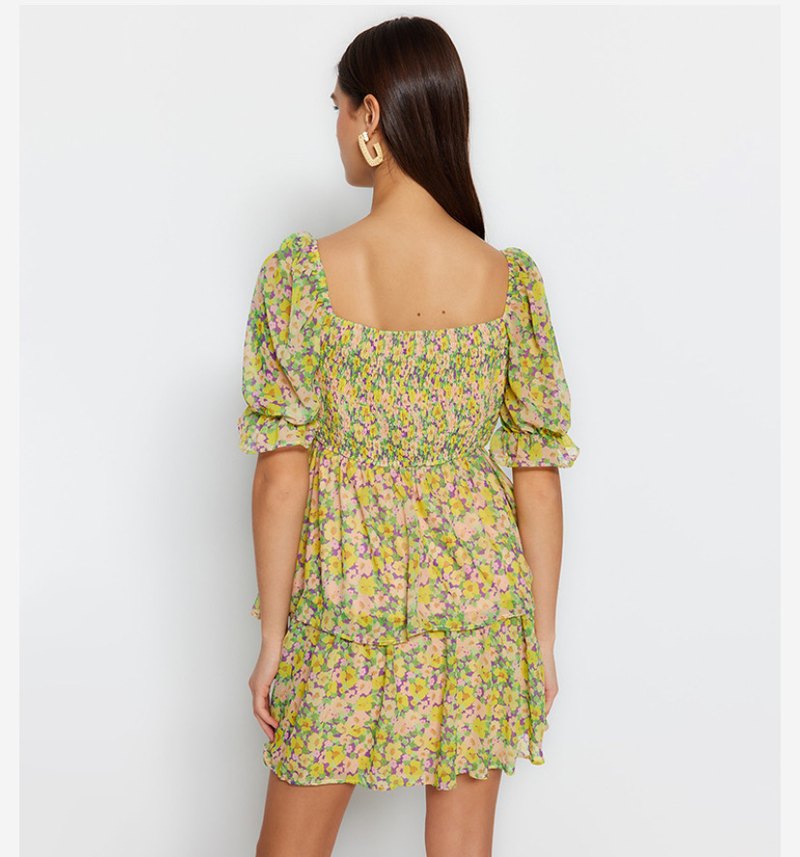 Çiçek desenli yazlık elbise - Görsel 4