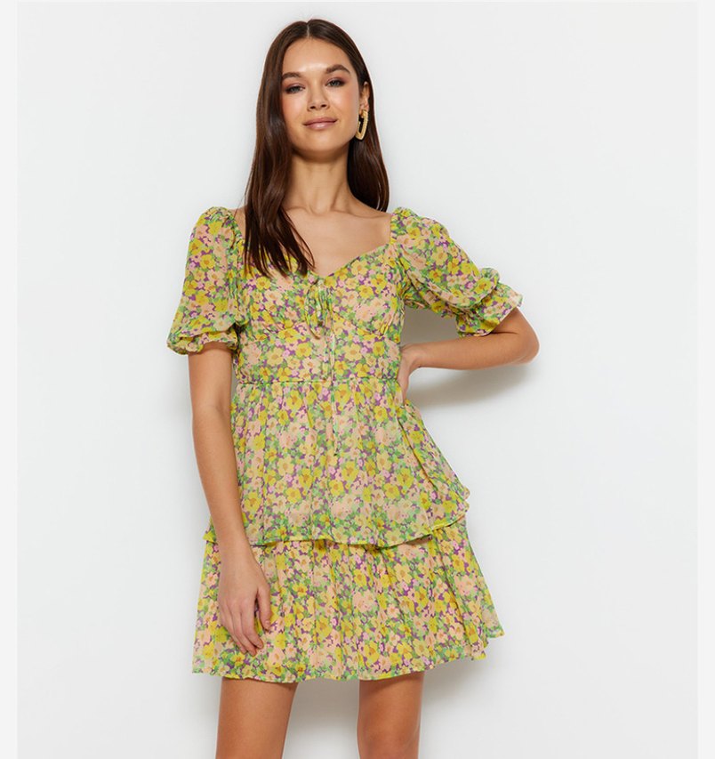 Çiçek desenli yazlık elbise - Görsel 2