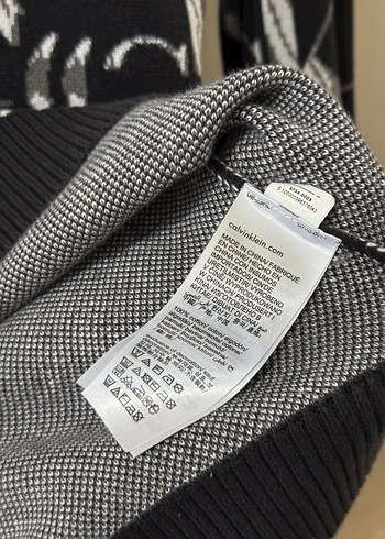 Desenli Siyah Boğazlı erkek kazak - Görsel 4