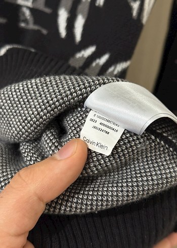 Desenli Siyah Boğazlı erkek kazak - Görsel 5