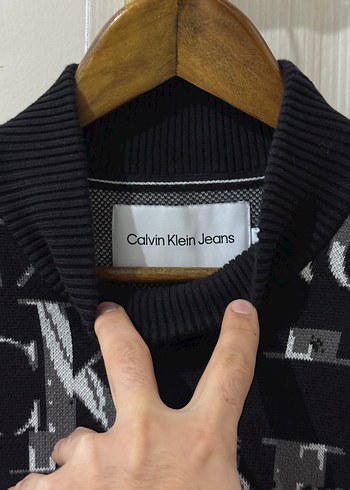 Desenli Siyah Boğazlı erkek kazak - Görsel 6