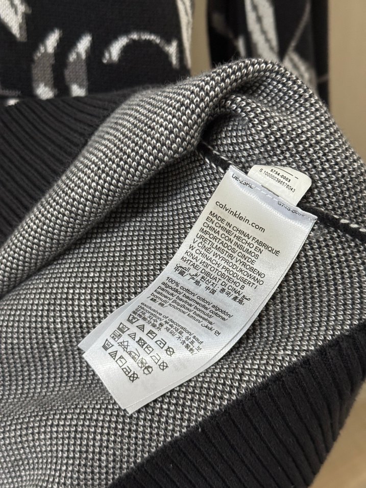 Desenli Siyah Boğazlı erkek kazak - Görsel 4