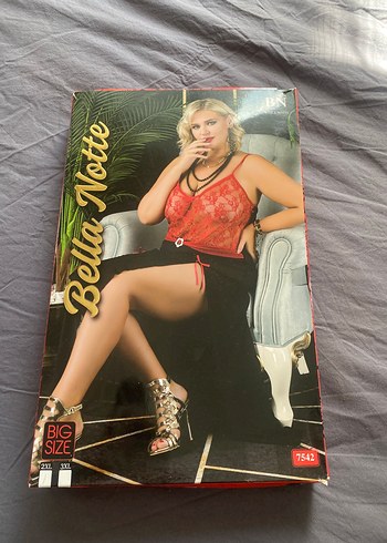 Uzun Kırmızı Gotik Kadın Pijama Takımı - Görsel 2