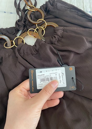 m Beden kahverengi Renk Zincir Detaylı Kahverengi Uzun Bohem Elbise