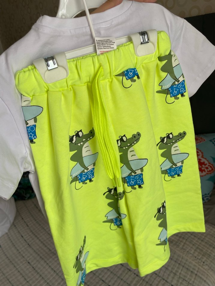 Etiketli çocuk takım - Görsel 4