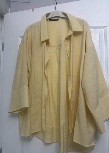 Sarı Keten Düğmeli Uzun Kollu Gömlek - Görsel 4