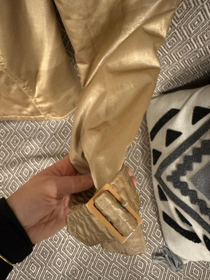 Parlak Altın Renkli Kadın Ceket - Görsel 4