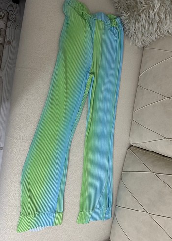 Kadın Çok Renkli Pilili Kumaş Pantolon - Görsel 3