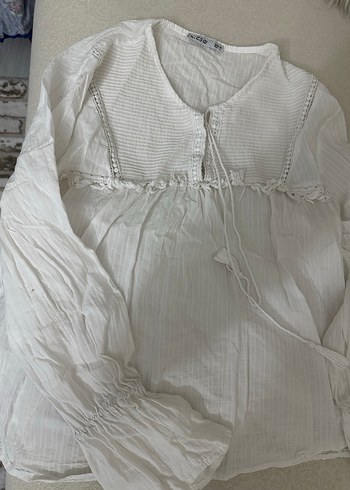 Beyaz Keten Volanlı Bohem Bluz - Görsel 3