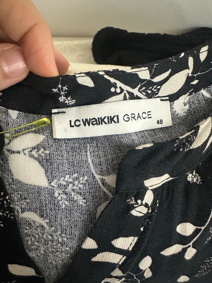 Çiçek Desenli Siyah Hamile Tunik - Görsel 4