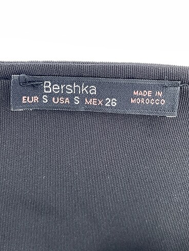 s Beden çeşitli Renk Bershka Kısa Elbise %70 İndirimli.