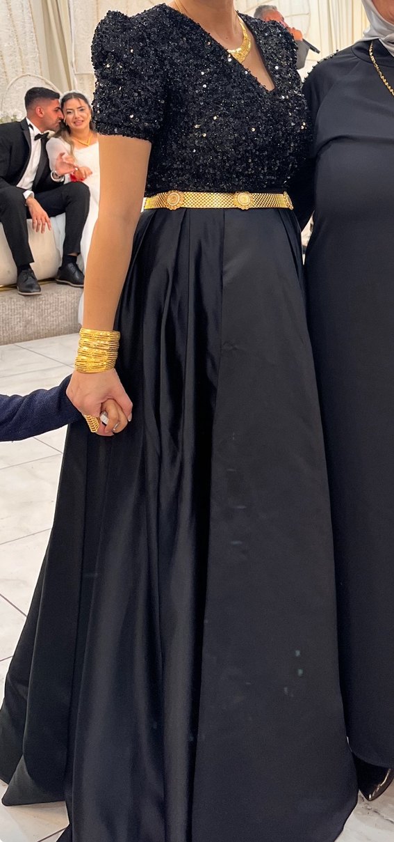 Siyah V Yakalı Uzun Gotik Abiye Elbise - Görsel 3