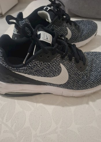 Gri Spor Kadın Sneakers Yılan Desenli