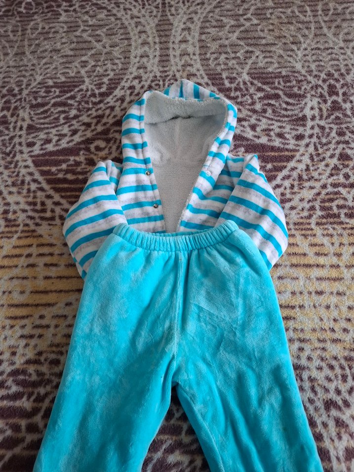 Mavi Kapüşonlu Erkek Bebek Takımı - Görsel 3