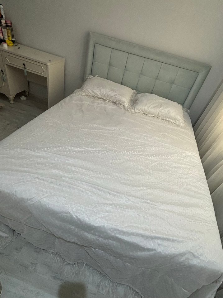 Beyaz Düz Desen Yatak Örtüsü - Görsel 2